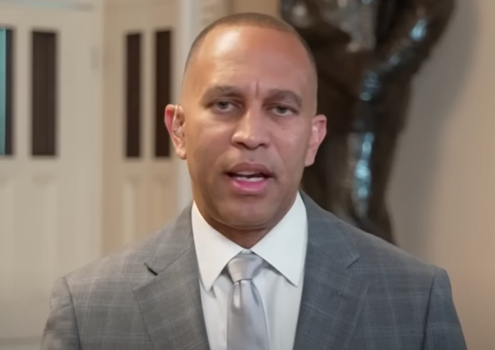 Socialists Chant 'You're Next' at Democrats — Jeffries Responds by Blaming Trump